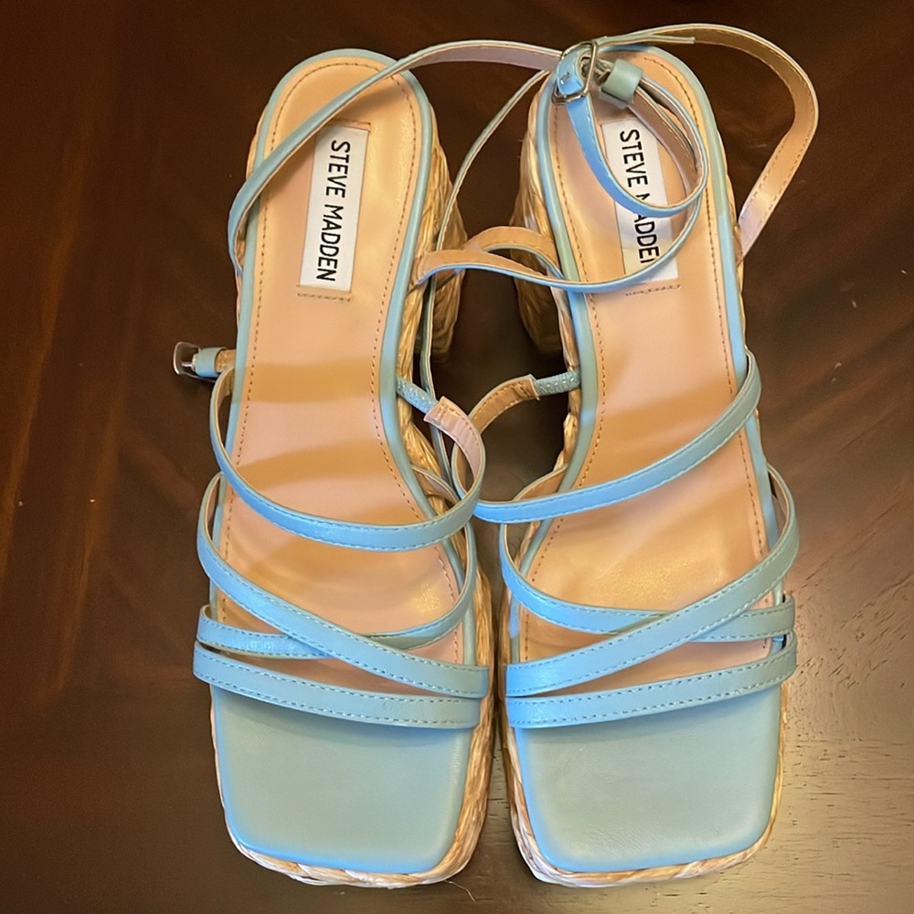 Steve Madden Blue and White Platform Sandals